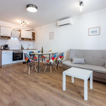 סלצה Luxury Apartments Lovorka 1 & 2**** מראה חיצוני תמונה