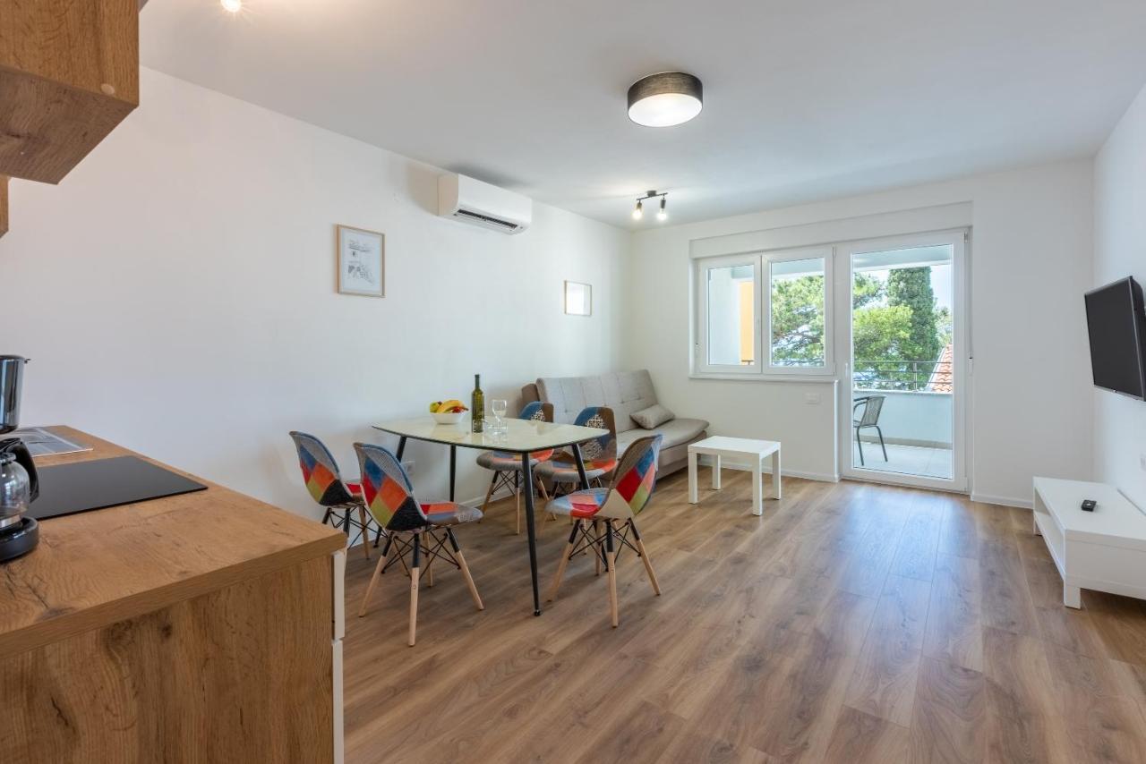 סלצה Luxury Apartments Lovorka 1 & 2**** מראה חיצוני תמונה