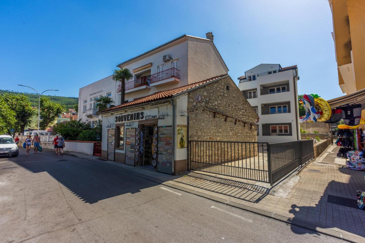 סלצה Luxury Apartments Lovorka 1 & 2**** מראה חיצוני תמונה