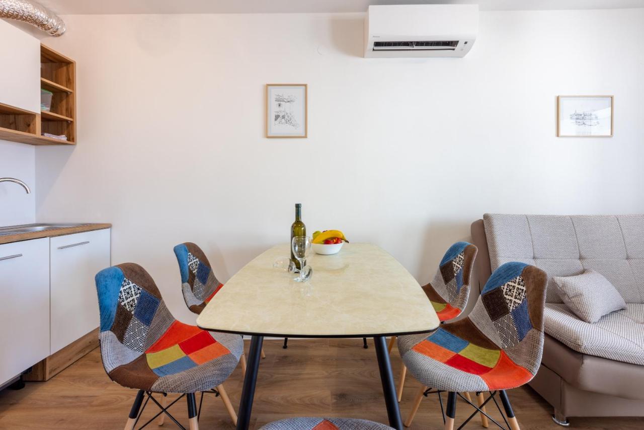 סלצה Luxury Apartments Lovorka 1 & 2**** מראה חיצוני תמונה