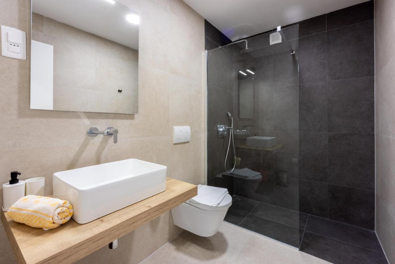 סלצה Luxury Apartments Lovorka 1 & 2**** מראה חיצוני תמונה